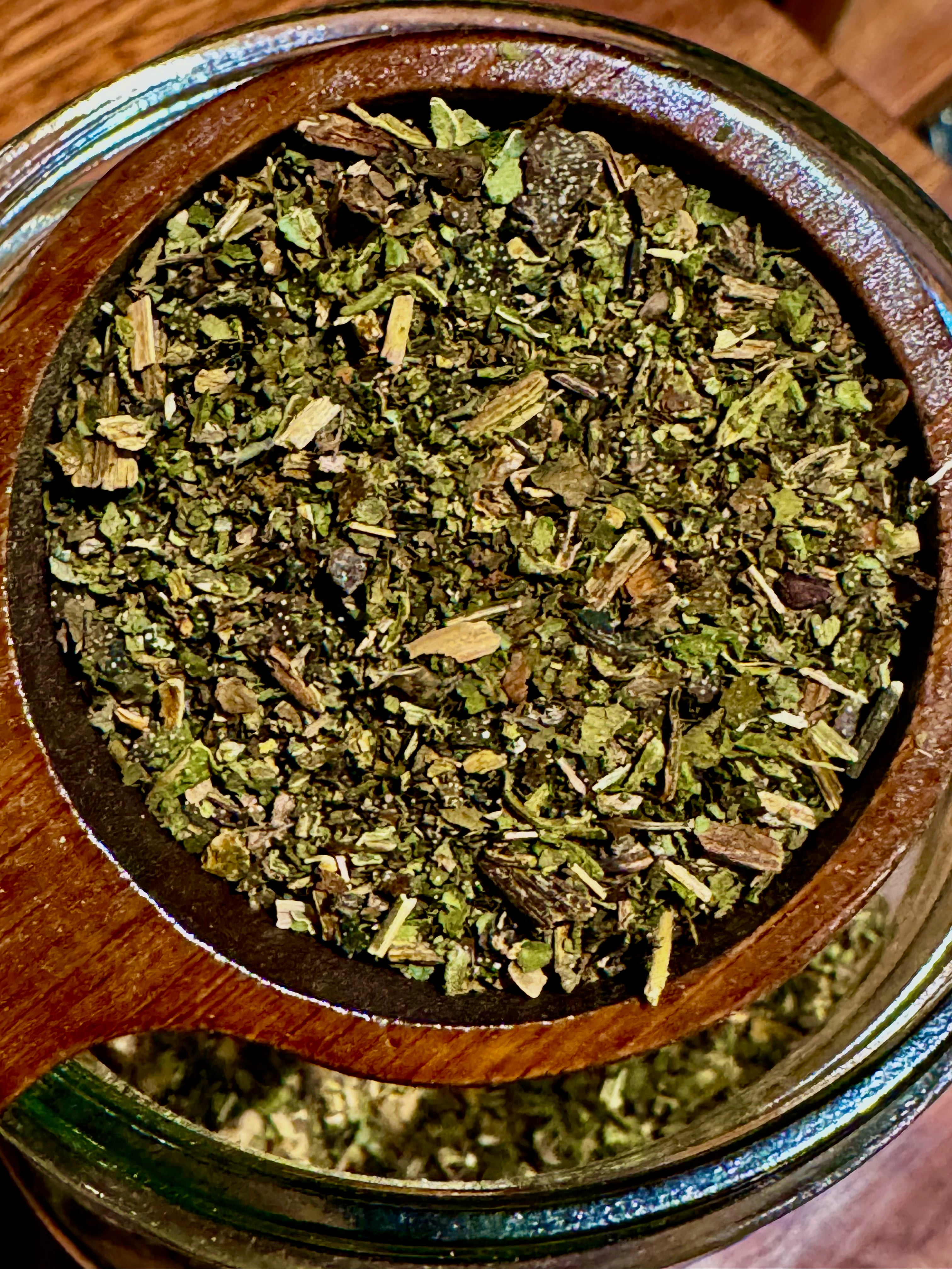 Kama Loka Herbal Apothecary Comfrey Leaf