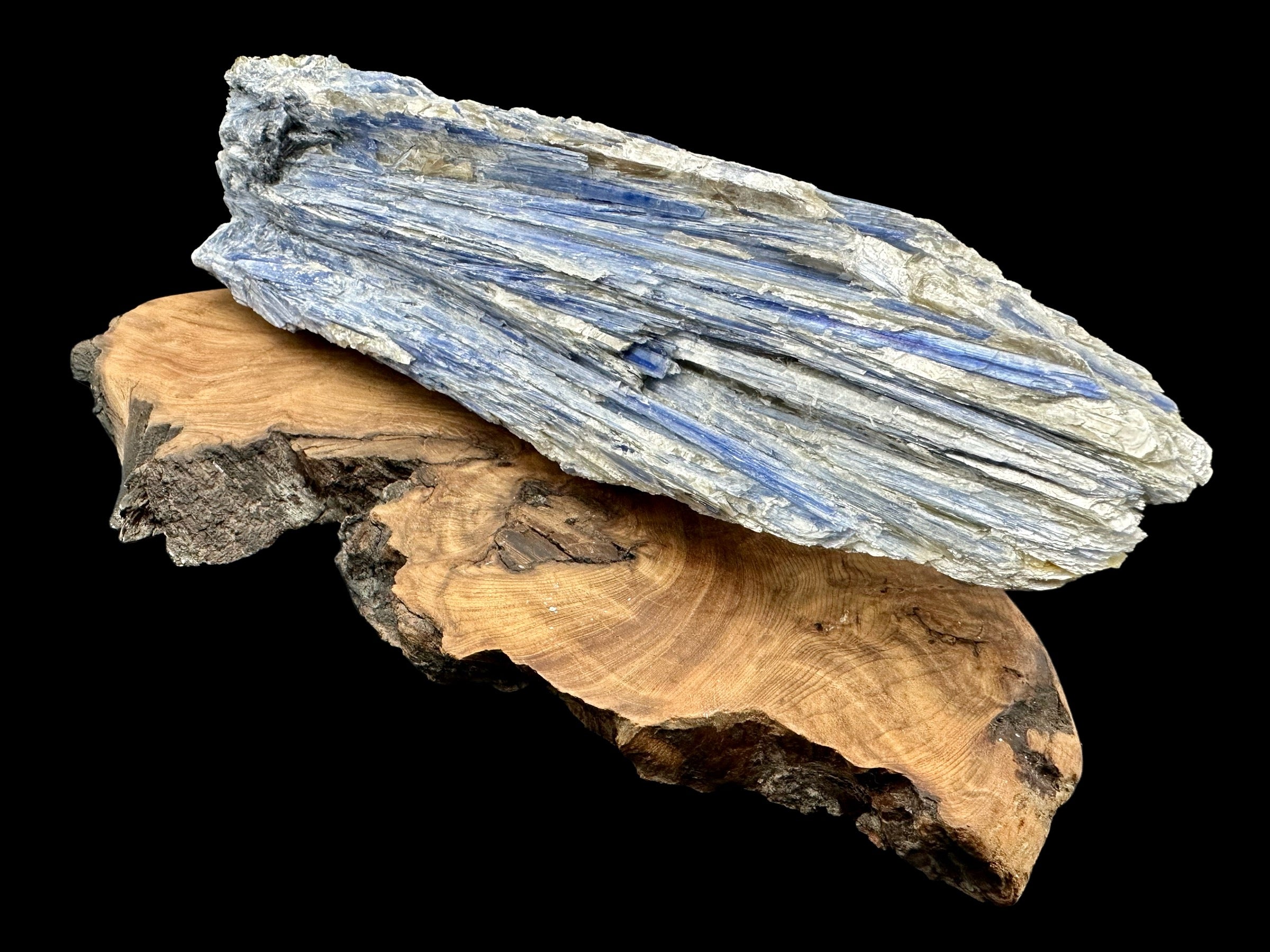 Blue Kyanite